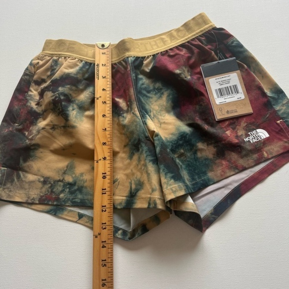 NWT WOMEN'S THE NORTH FACE WANDER SHORT SHORTS ANTLTNICDYPRINT SZ SMALL/SHORT
